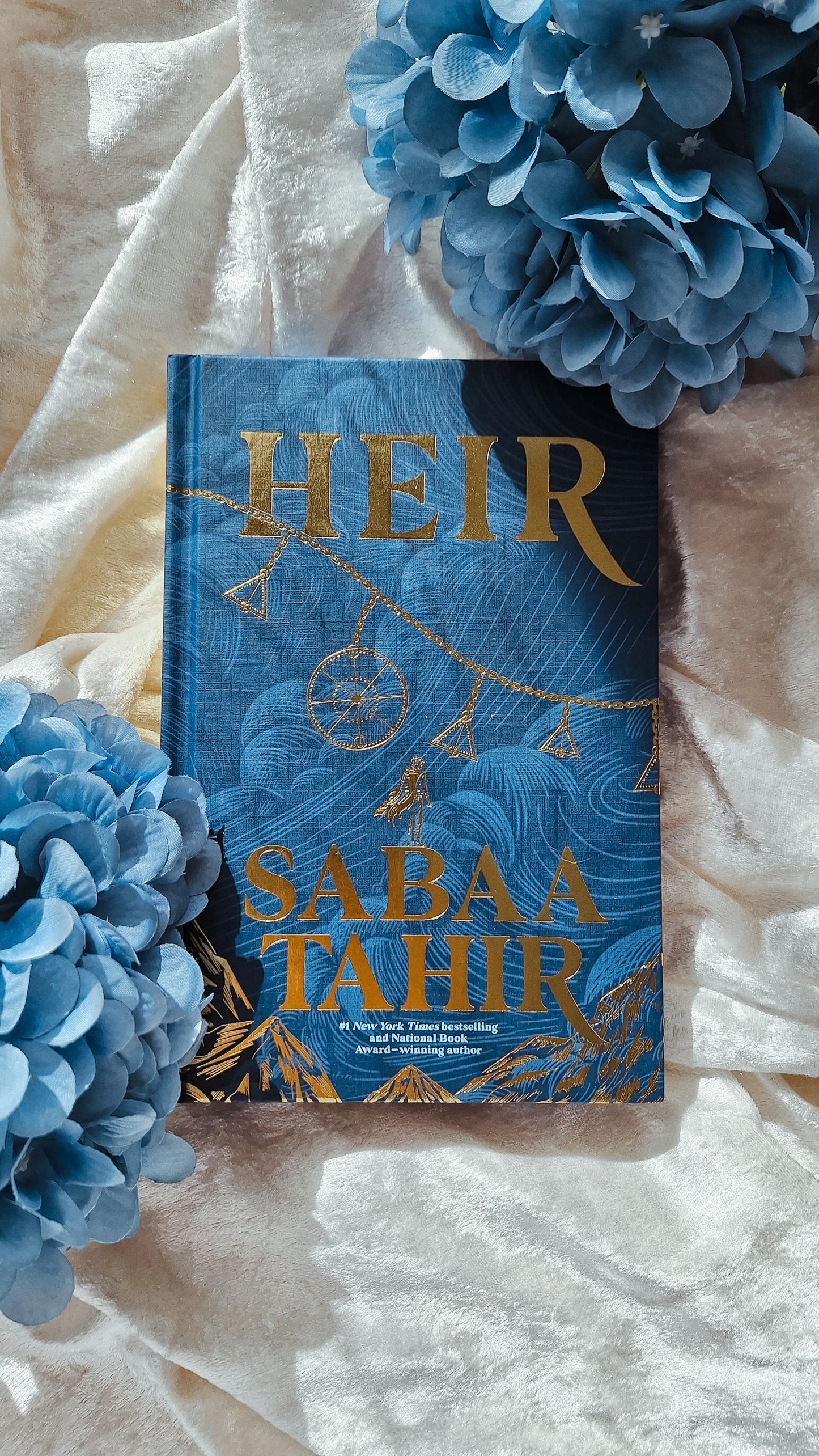 SALE| Heir (Deluxe Edition Hardcover) Sabaa Tahir - Imported